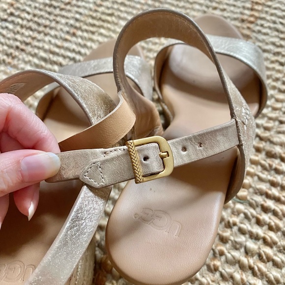UGG Elena metallic wedge sandal - Picture 4 of 7